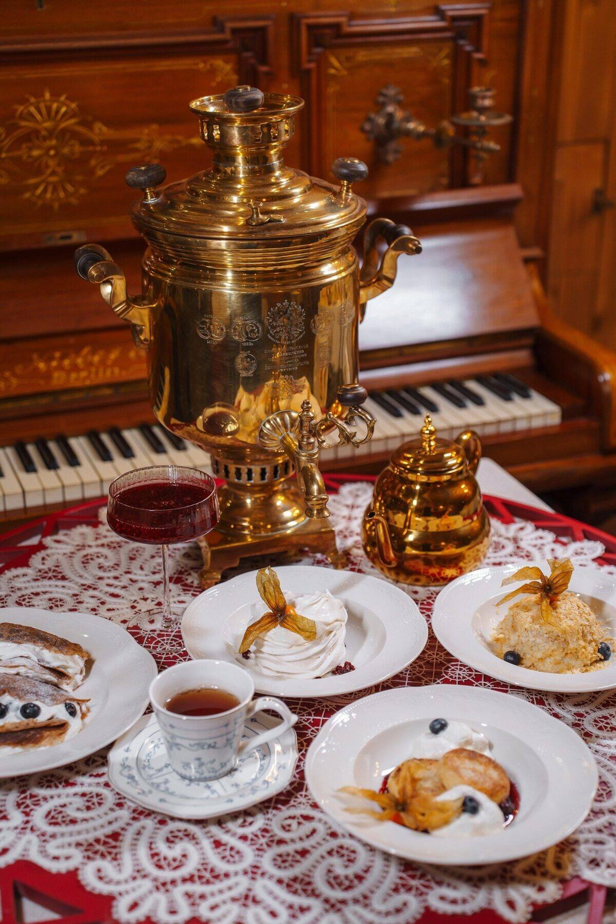 Чайный стол